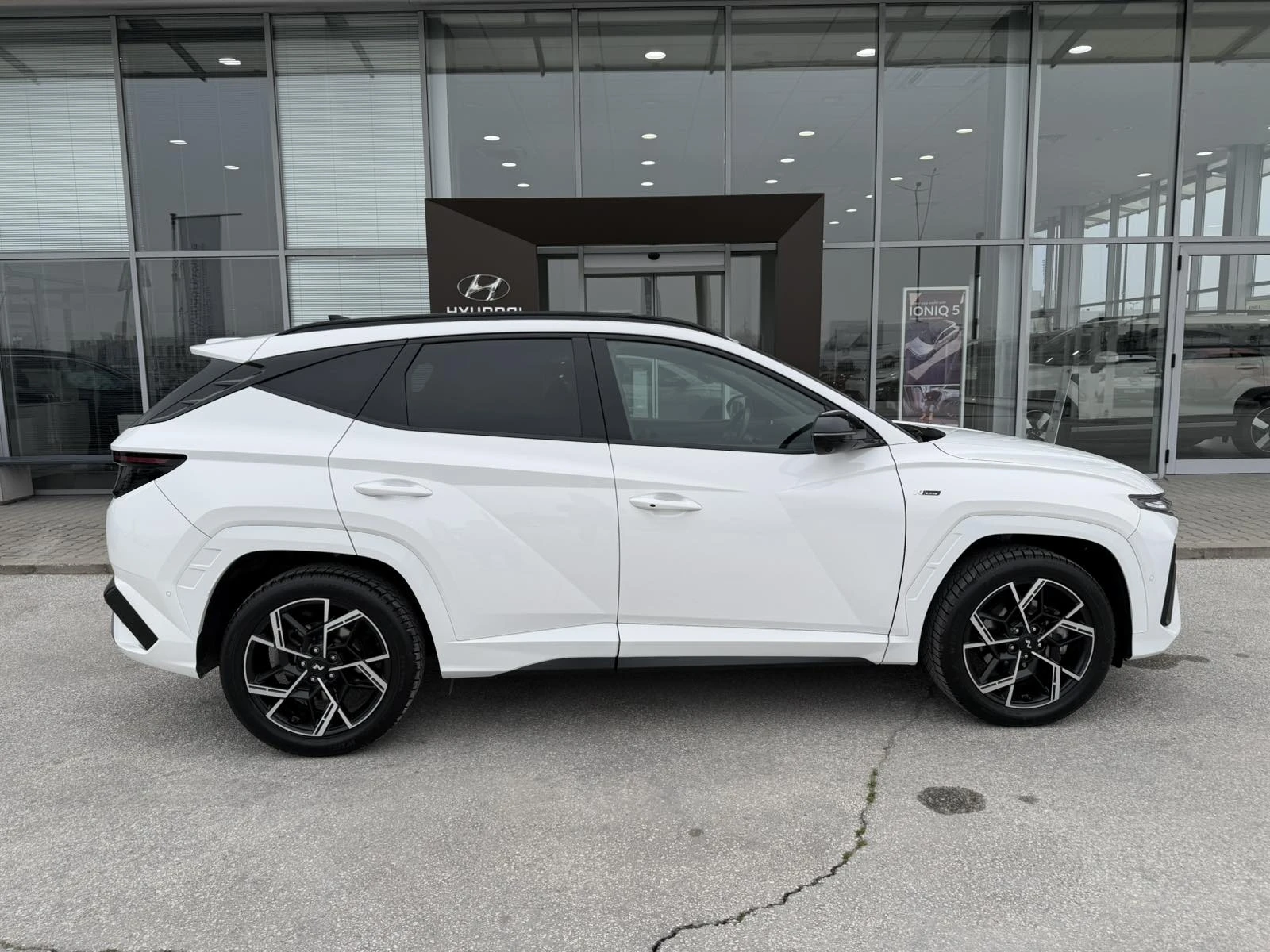 Hyundai Tucson Premium N-line, снимка 6 - Автомобили и джипове - 53882734