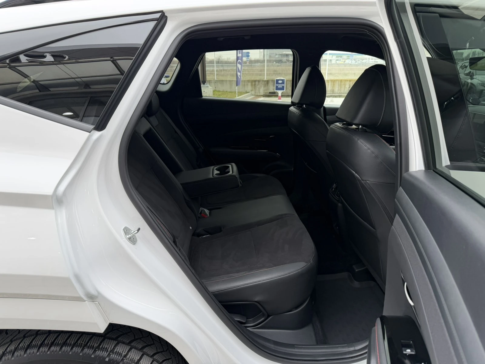 Hyundai Tucson Premium N-line, снимка 17 - Автомобили и джипове - 53882734