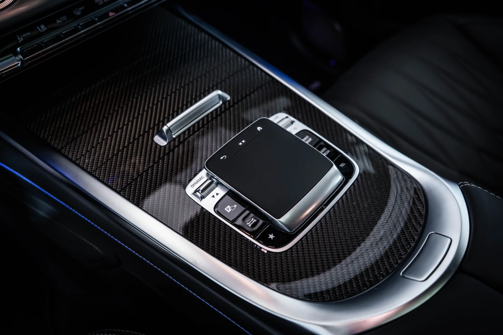 Mercedes-Benz G 63 AMG Manufaktur* Carbon* Burmester* 360, снимка 9 - Автомобили и джипове - 54456391