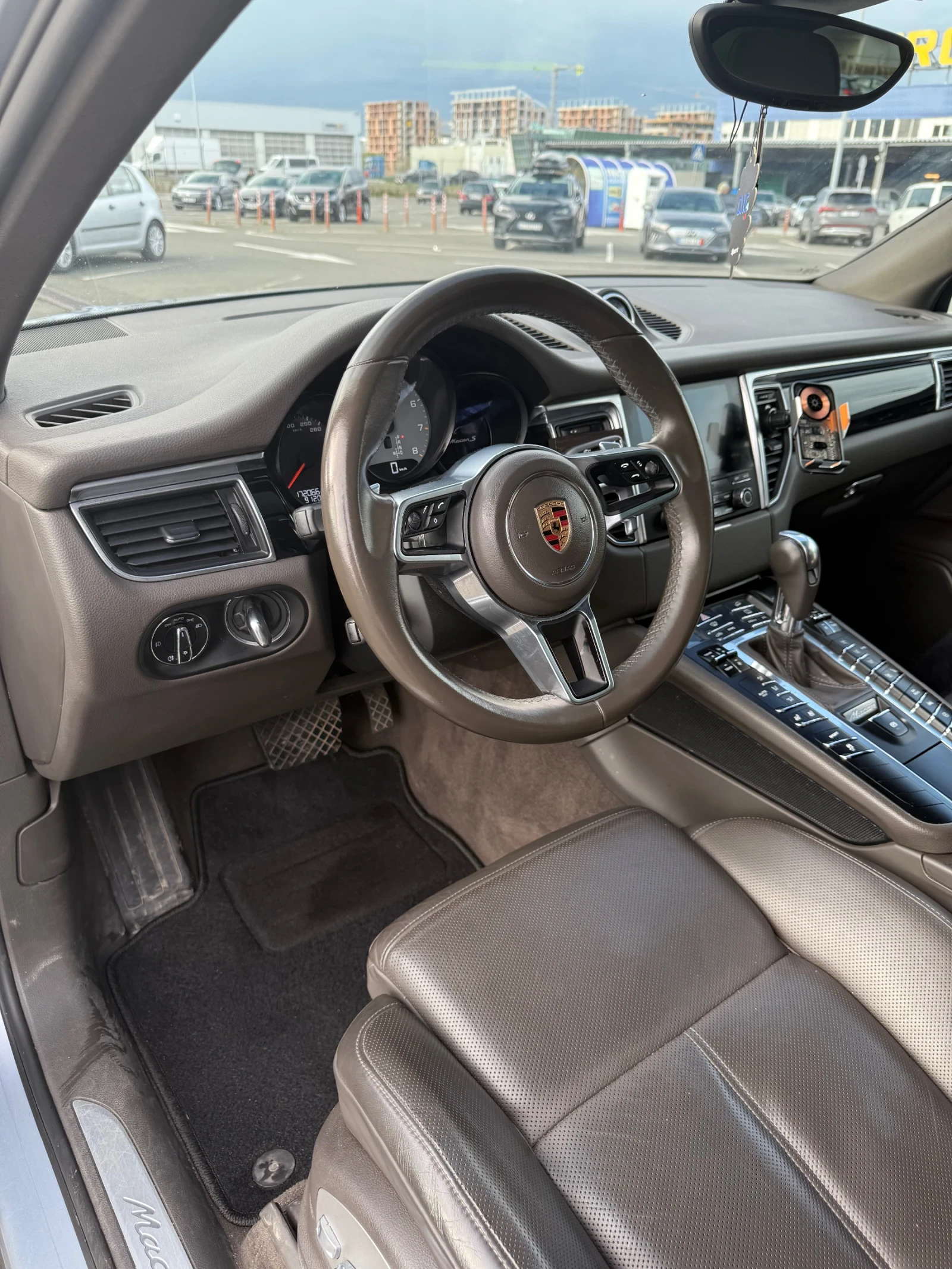 Porsche Macan, снимка 12 - Автомобили и джипове - 54935144