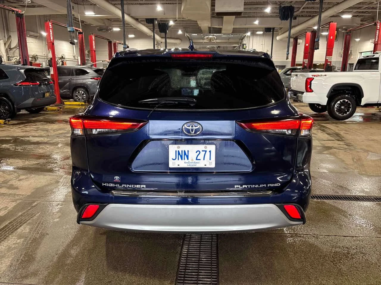 Toyota Highlander * Limited * CARFAX * ОПЦИЯ ЗА ФИНАНСИРАНЕ, снимка 4 - Автомобили и джипове - 55668035
