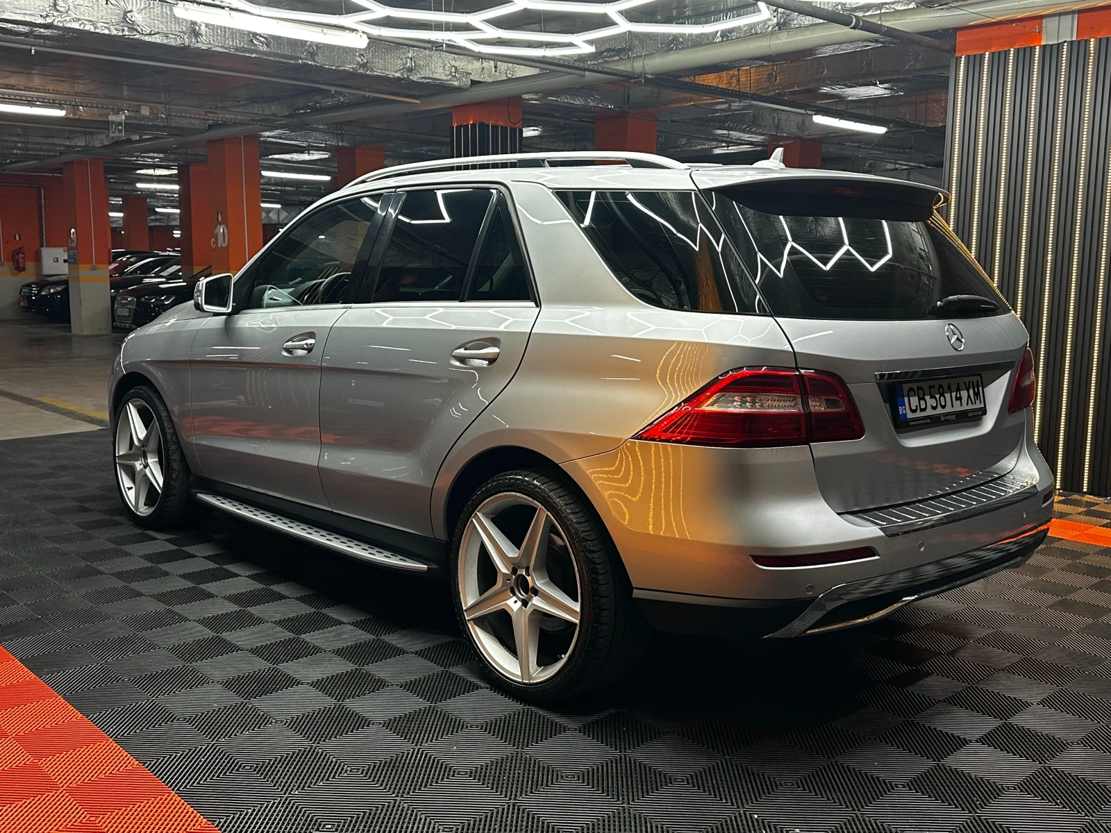 Mercedes-Benz ML 350 3.0d 258 к.с./4MATIC/BLUETEC, снимка 6 - Автомобили и джипове - 55829810