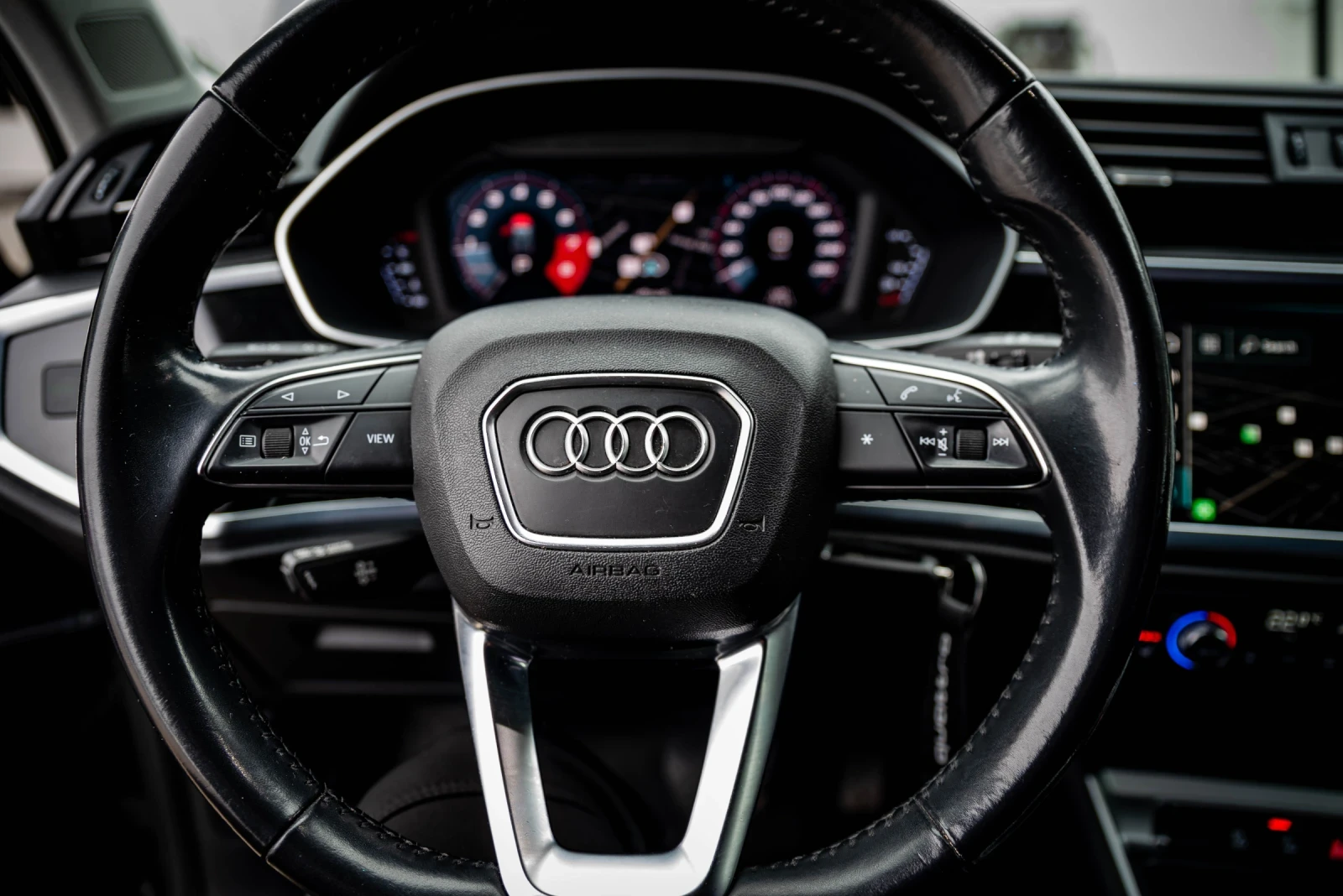 Audi Q3, снимка 6 - Автомобили и джипове - 55829856