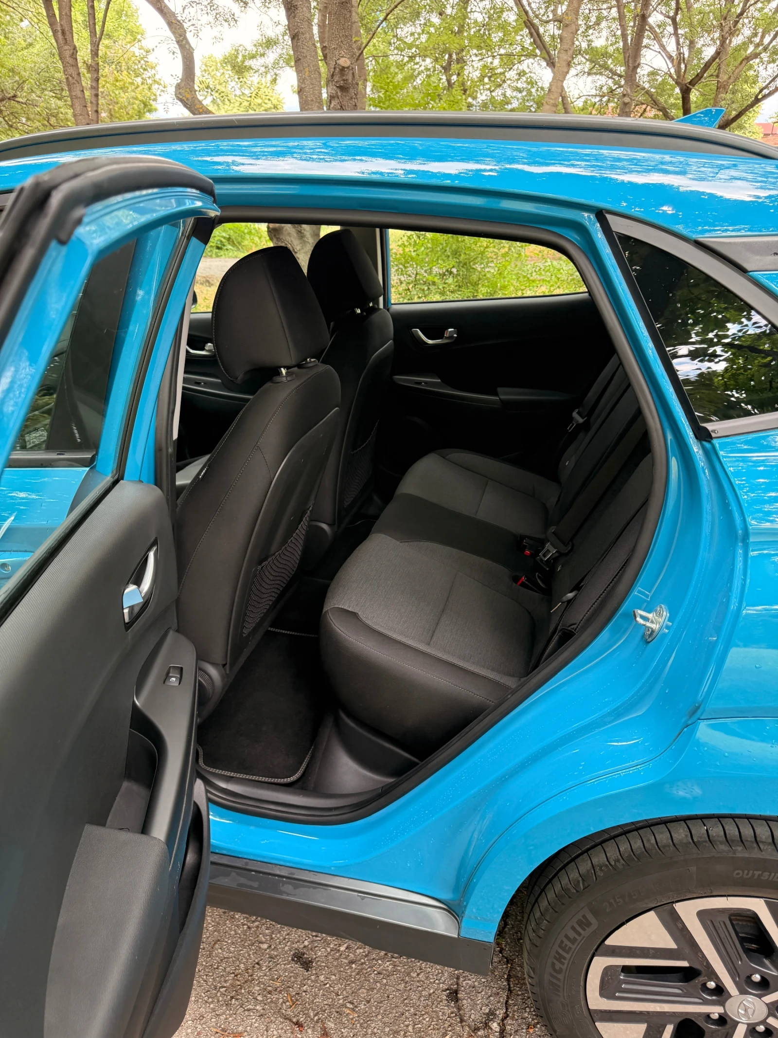 Hyundai Kona, снимка 12 - Автомобили и джипове - 56096686