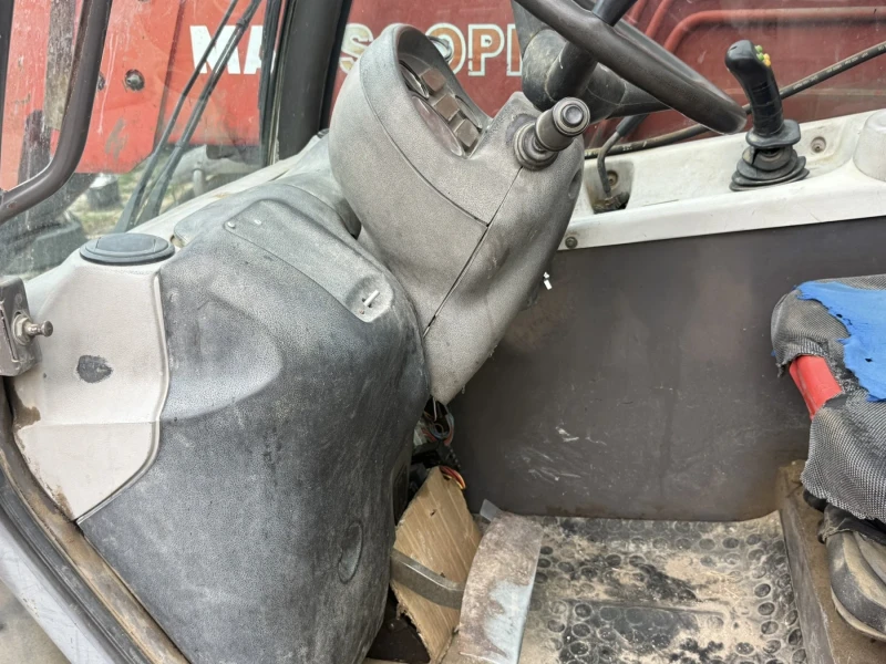 Телескопичен товарач Manitou, снимка 5 - Селскостопанска техника - 52401413