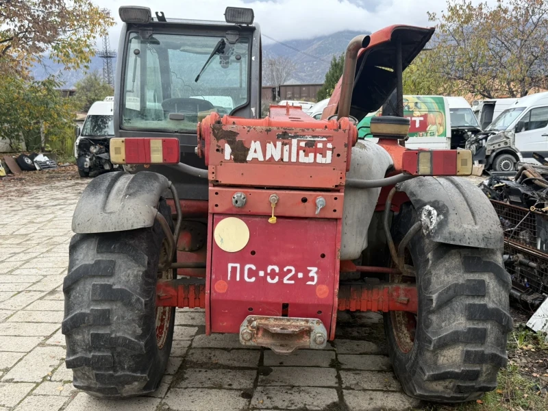 Телескопичен товарач Manitou, снимка 8 - Селскостопанска техника - 52401413