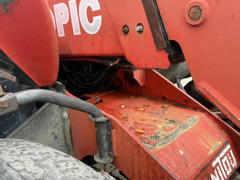 Телескопичен товарач Manitou, снимка 11 - Селскостопанска техника - 52401413