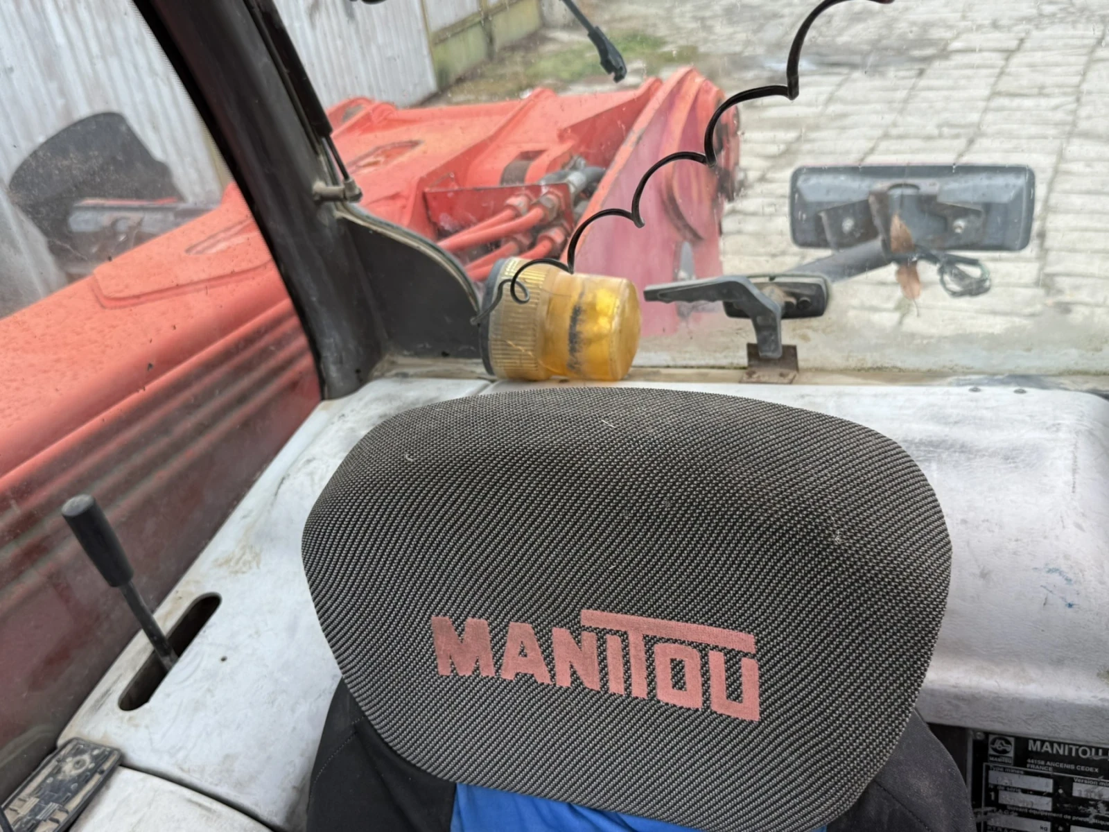 Телескопичен товарач Manitou  - изображение 2