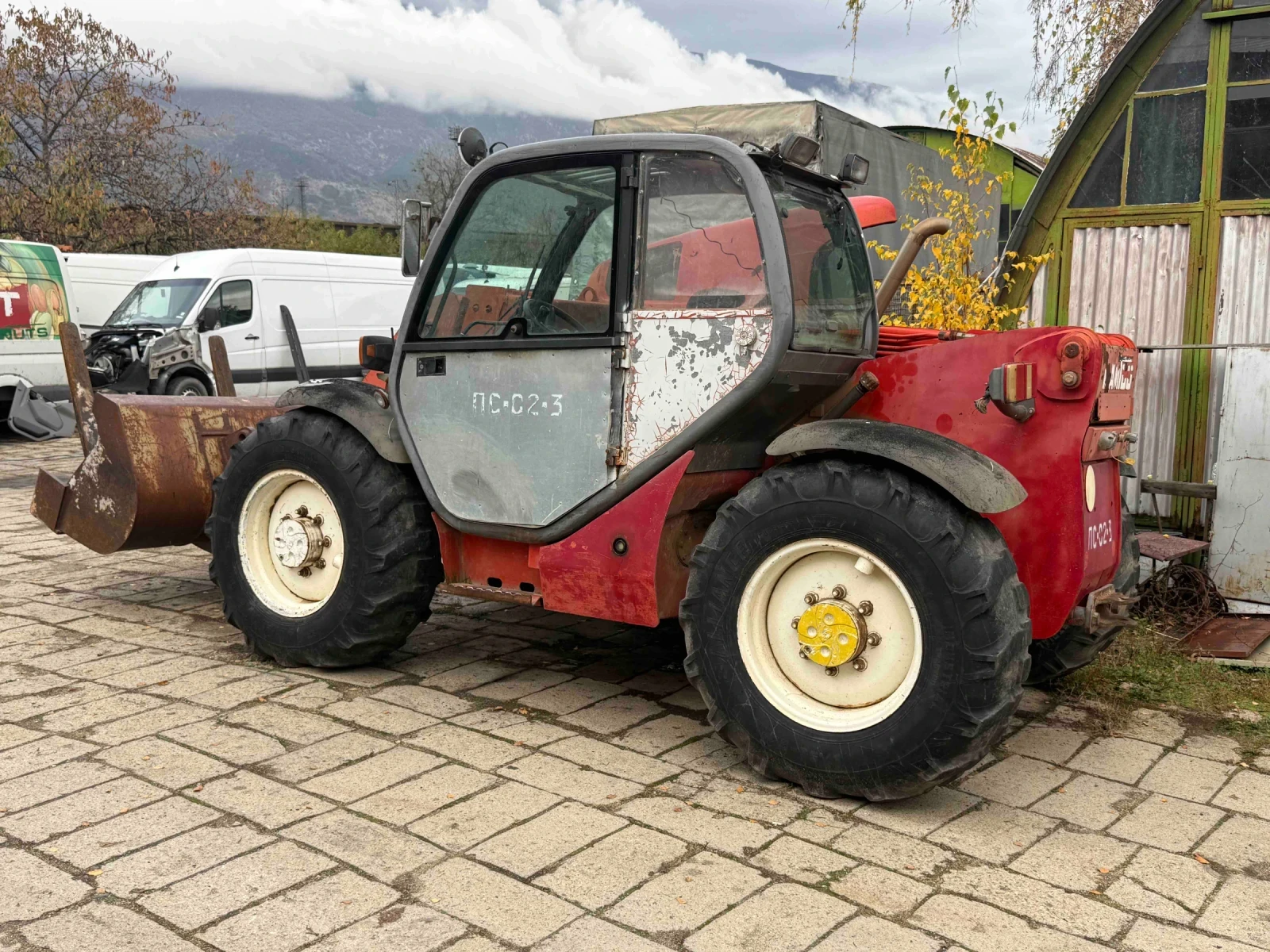   Manitou | Mobile.bg   14