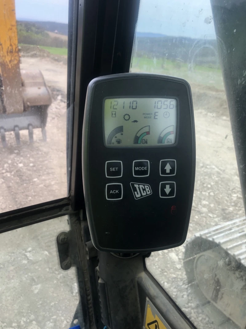 Багер JCB JS220LC, снимка 5 - Индустриална техника - 51590048