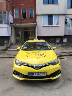 Toyota Auris Хибрид газ , снимка 1