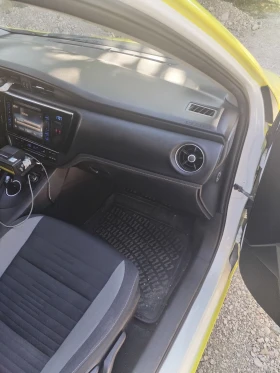 Toyota Auris Хибрид, снимка 8