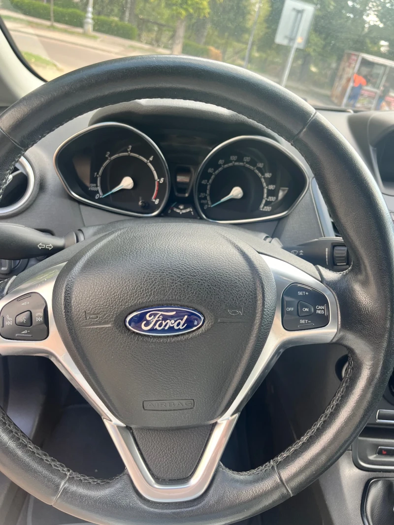 Ford Fiesta, снимка 5 - Автомобили и джипове - 49556505