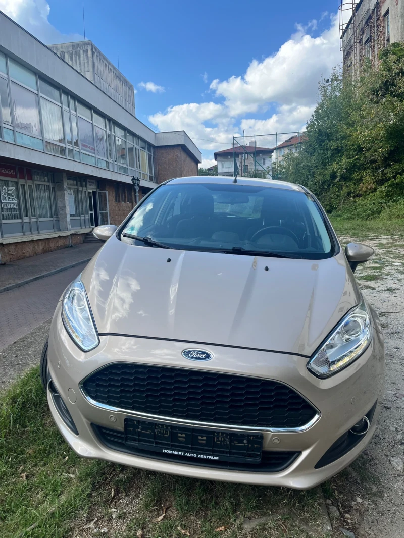 Ford Fiesta, снимка 1 - Автомобили и джипове - 47296248