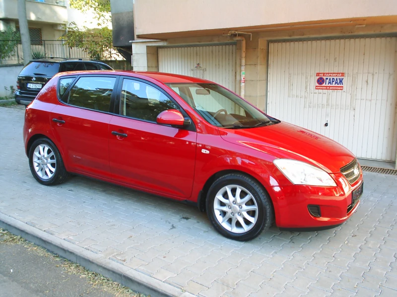 Kia Ceed 1.6 CRDI 90k.c. Comfort, снимка 16 - Автомобили и джипове - 47727241