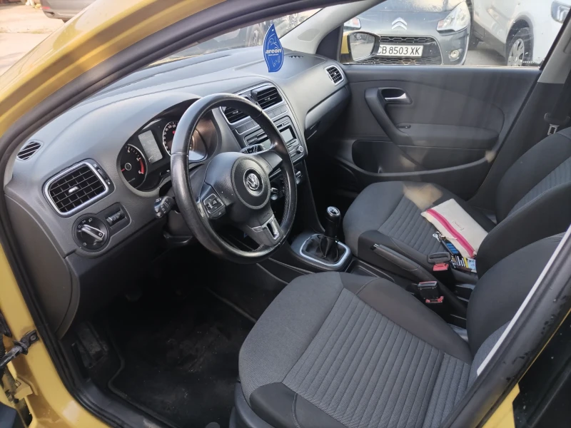 VW Polo 1.6tdi, снимка 11 - Автомобили и джипове - 48373752