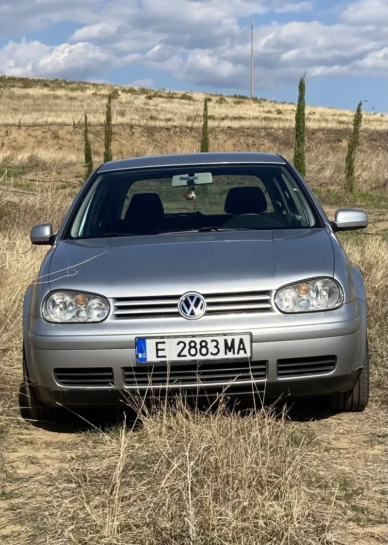 VW Golf, снимка 1 - Автомобили и джипове - 48733097