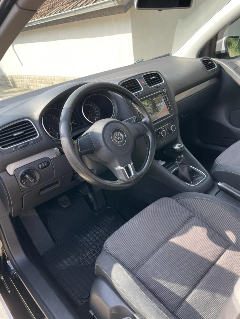 VW Golf 2.0tdi, снимка 9 - Автомобили и джипове - 50578857