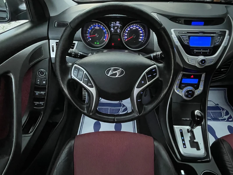 Hyundai Elantra 1.6 i AUTOMAT, снимка 12 - Автомобили и джипове - 52717520
