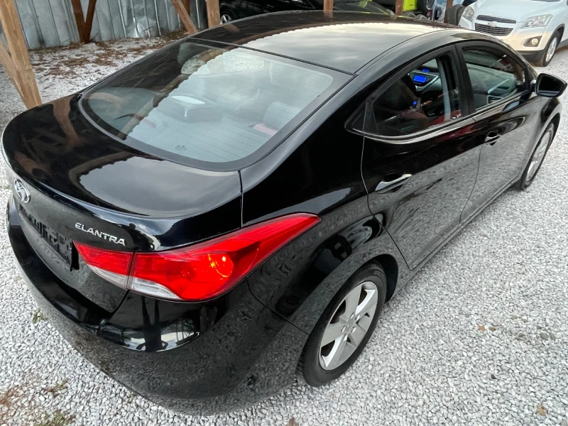 Hyundai Elantra 1.6 i AUTOMAT, снимка 4 - Автомобили и джипове - 52717520