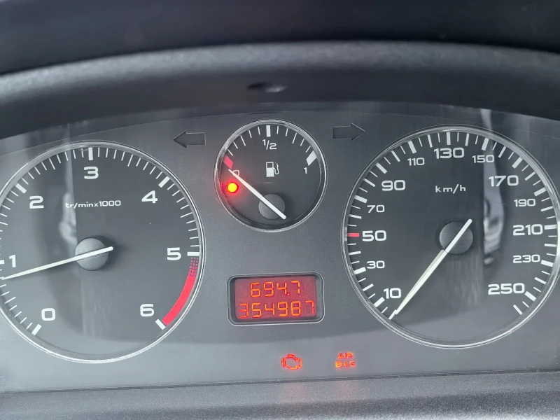 Peugeot 406 2.2 HDI * 133 к.с, снимка 11 - Автомобили и джипове - 52593856