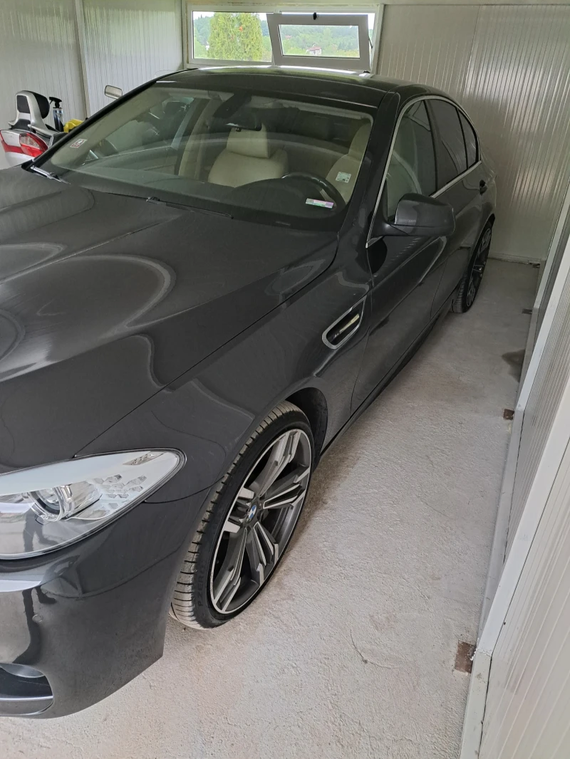 BMW 530 Топ състояние, снимка 10 - Автомобили и джипове - 52879179