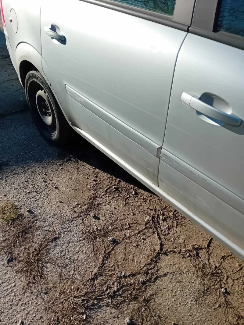 Opel Zafira, снимка 15 - Автомобили и джипове - 53051766