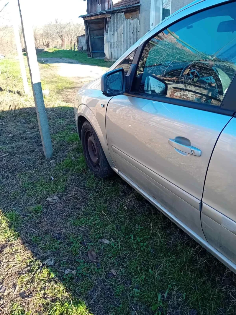 Opel Zafira, снимка 3 - Автомобили и джипове - 53051766