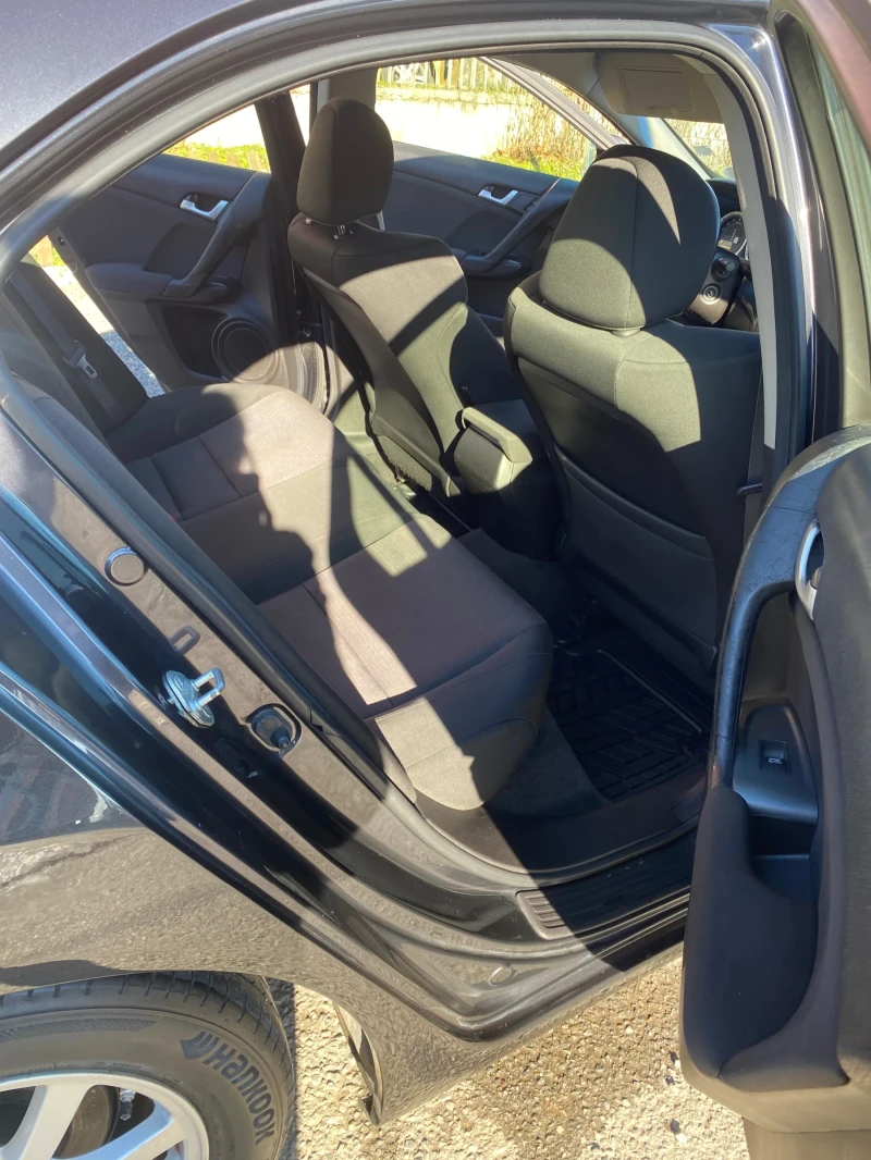 Honda Accord 2.0, снимка 6 - Автомобили и джипове - 53087758