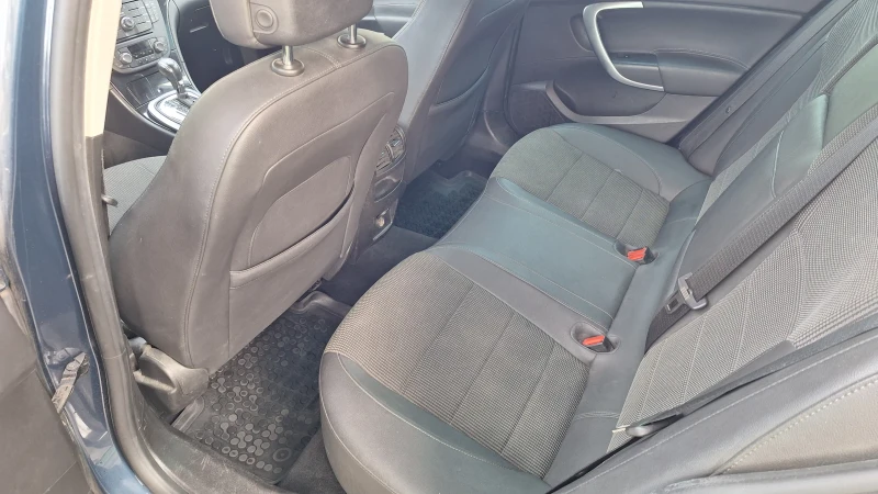 Opel Insignia 2.0 , снимка 8 - Автомобили и джипове - 53124994