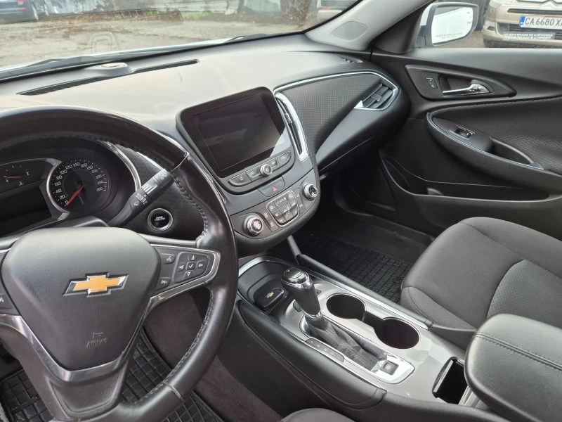 Chevrolet Malibu, снимка 10 - Автомобили и джипове - 53305834