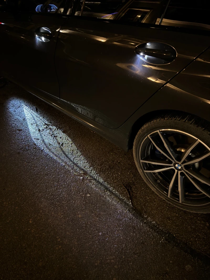 BMW 330, снимка 13 - Автомобили и джипове - 53594899