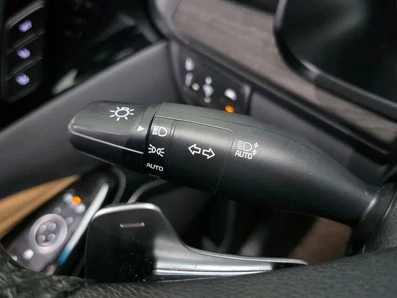 Kia K7, снимка 15 - Автомобили и джипове - 56687931