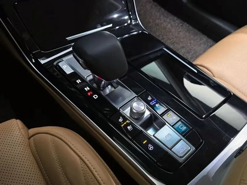 Kia K7, снимка 9 - Автомобили и джипове - 56687931