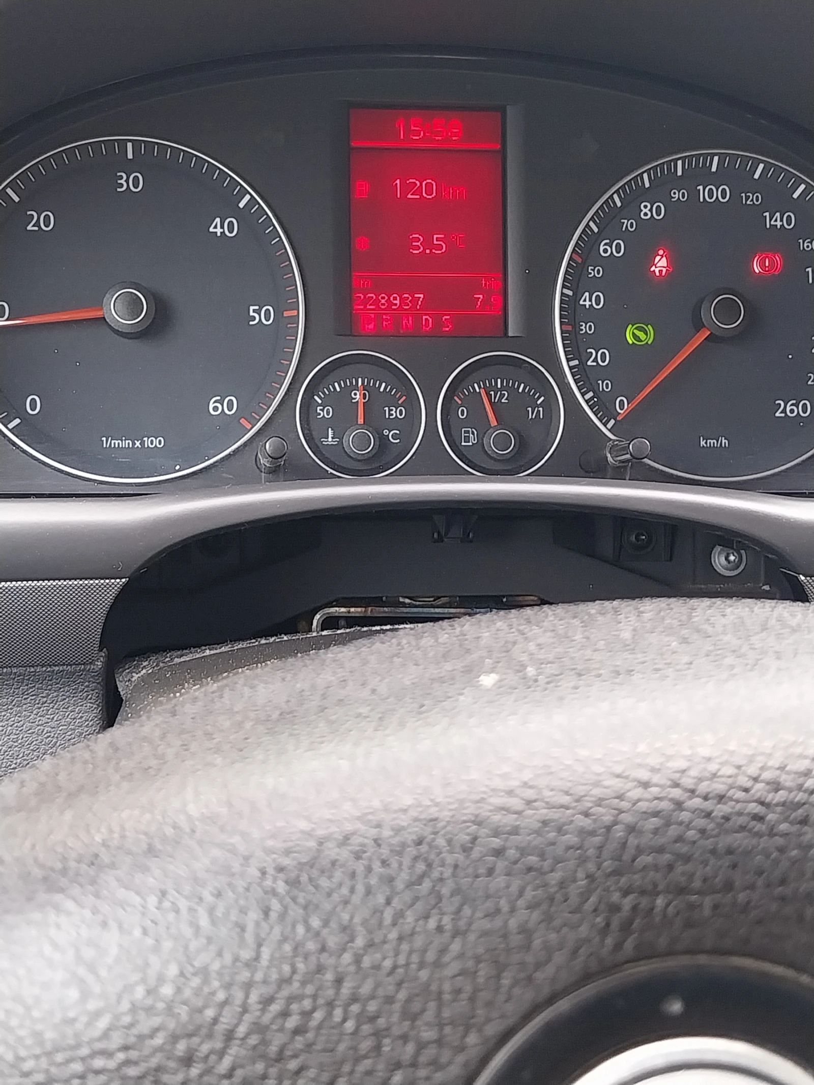 VW Touran  - изображение 10