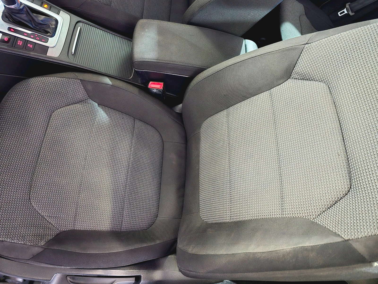 VW Passat 2.0TDI/LED/NAVI - изображение 9