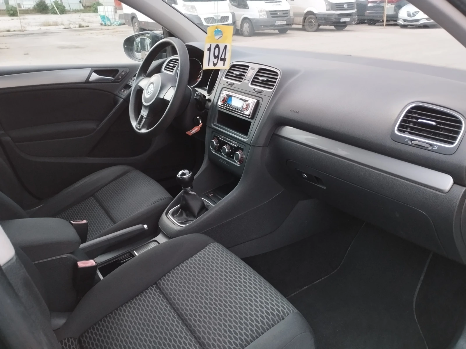 VW Golf 1.6i 145000KM  | Mobile.bg — изображение 11