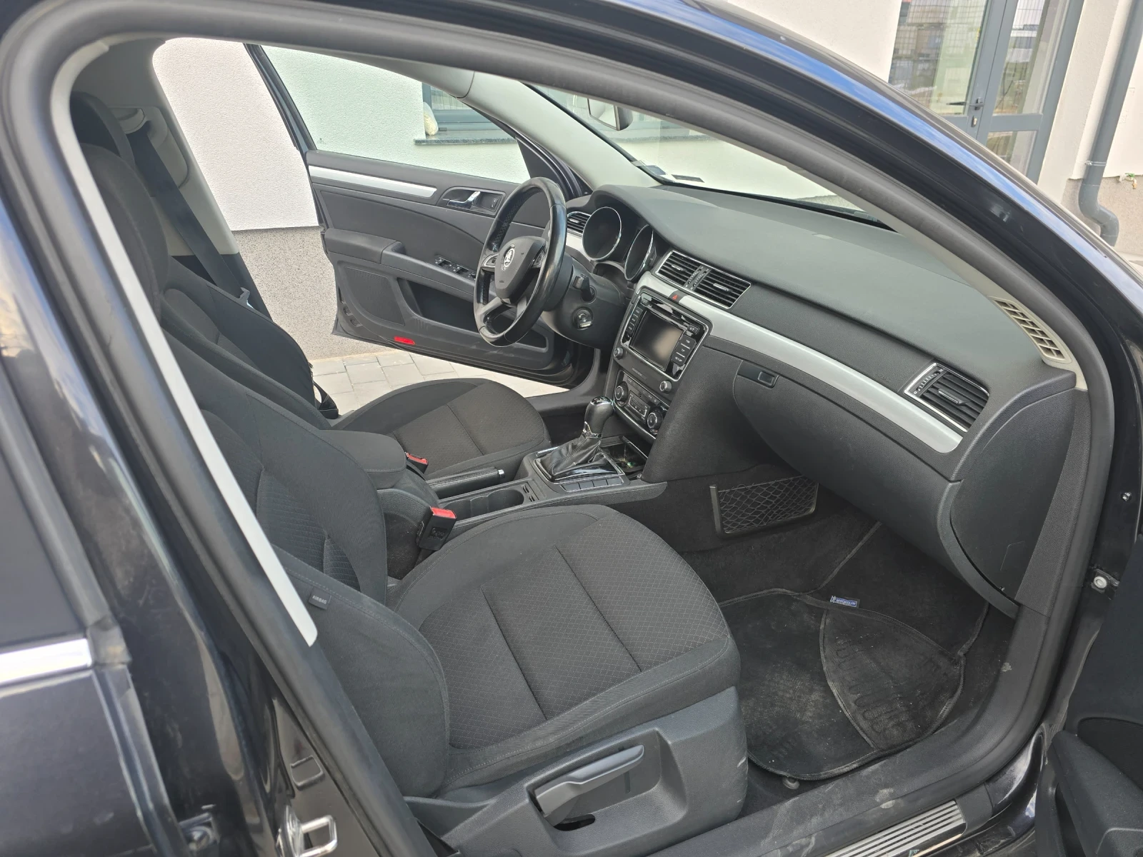 Skoda Superb  - изображение 9