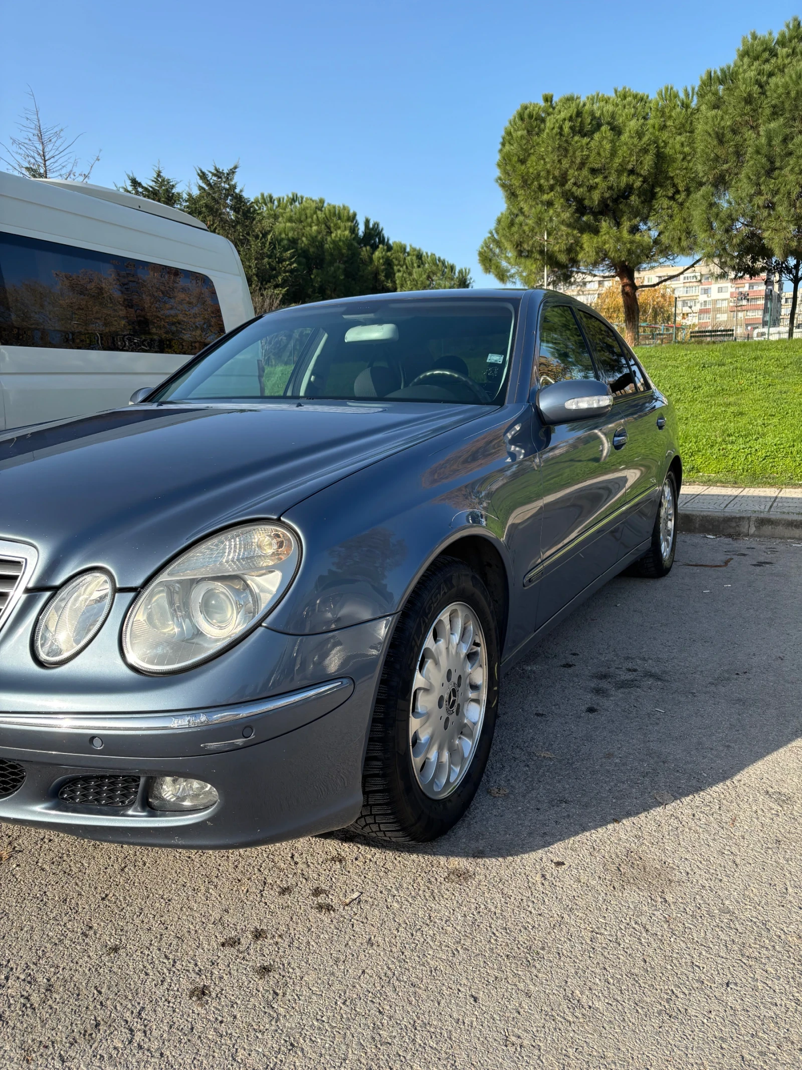 Mercedes-Benz E 220  - изображение 6