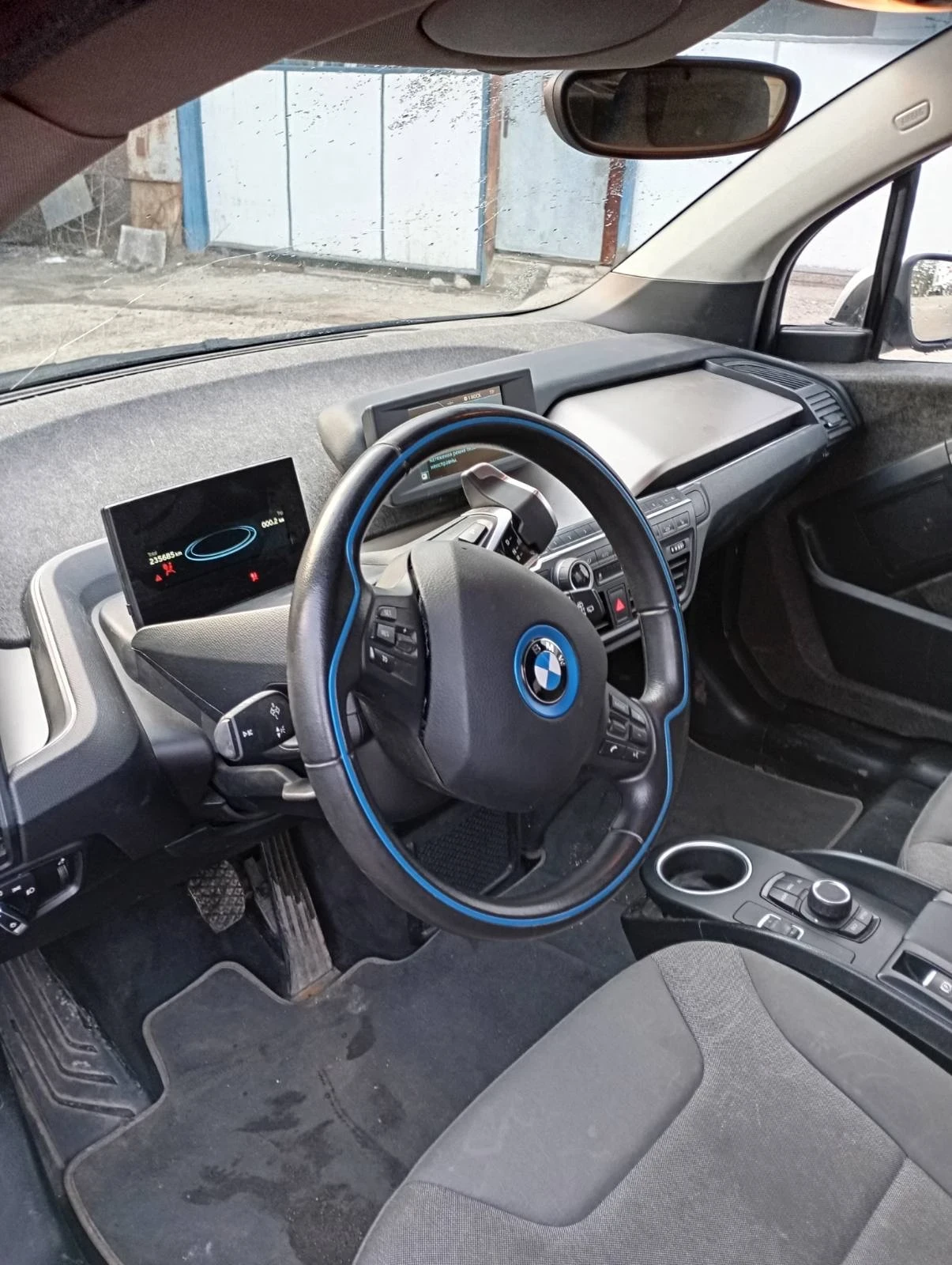 BMW i3, снимка 6 - Автомобили и джипове - 53719715