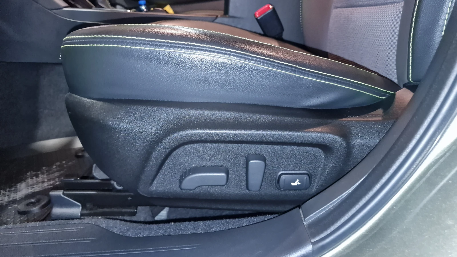 Subaru Outback 4Adventure, снимка 12 - Автомобили и джипове - 54033859