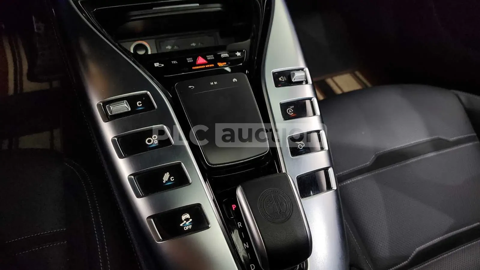 Mercedes-Benz AMG GT 43 4MATIC| DISTRONIC| BURMESTER| HuD, снимка 8 - Автомобили и джипове - 54043446