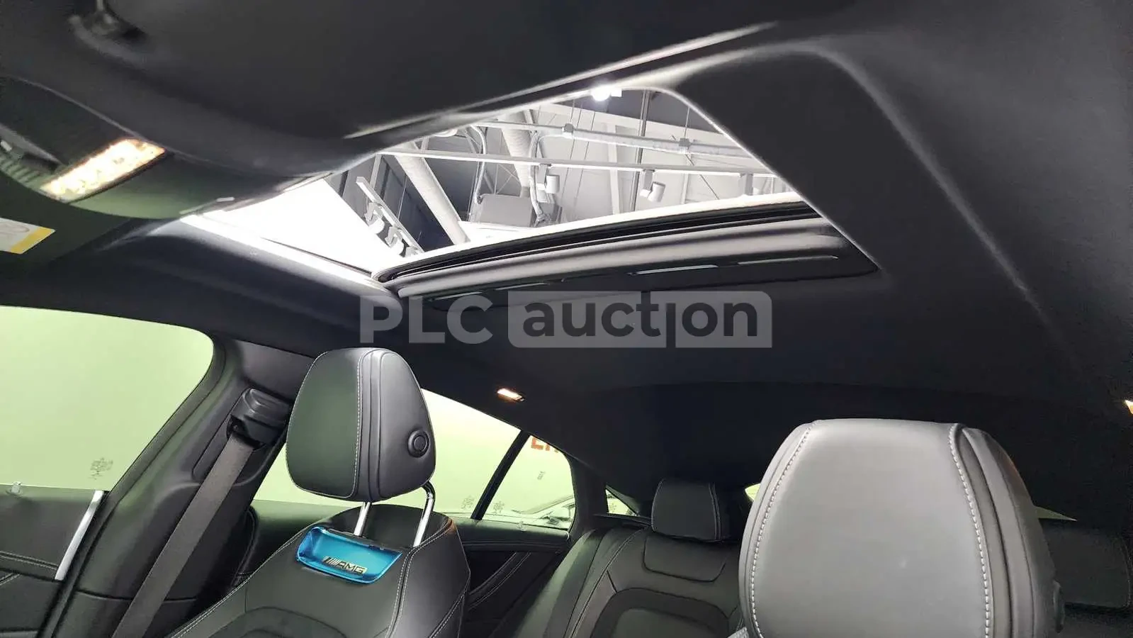 Mercedes-Benz AMG GT 43 4MATIC| DISTRONIC| BURMESTER| HuD, снимка 13 - Автомобили и джипове - 54043446