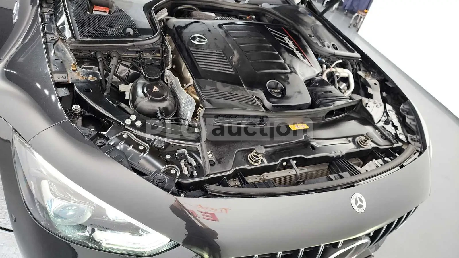 Mercedes-Benz AMG GT 43 4MATIC| DISTRONIC| BURMESTER| HuD, снимка 16 - Автомобили и джипове - 54043446