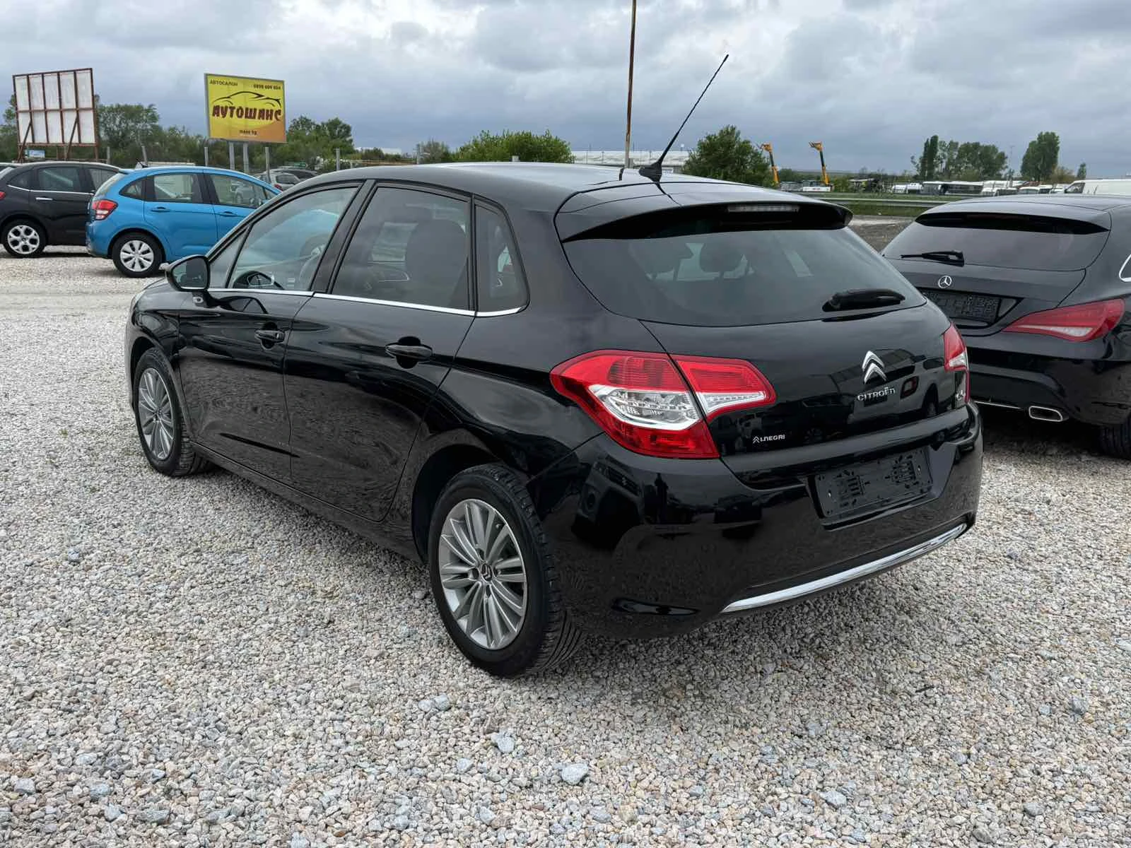 Citroen C4 1.6HDI, снимка 6 - Автомобили и джипове - 54380226