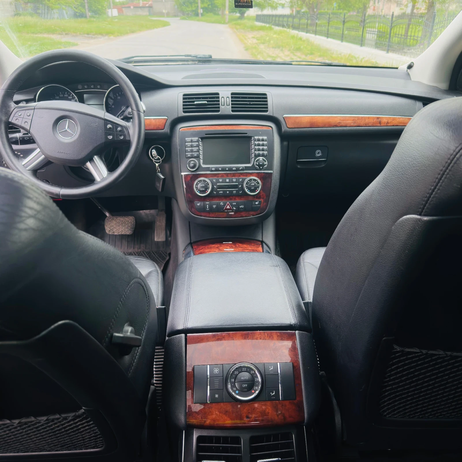 Mercedes-Benz R 320 CDI 4 MATIC, снимка 4 - Автомобили и джипове - 54483699