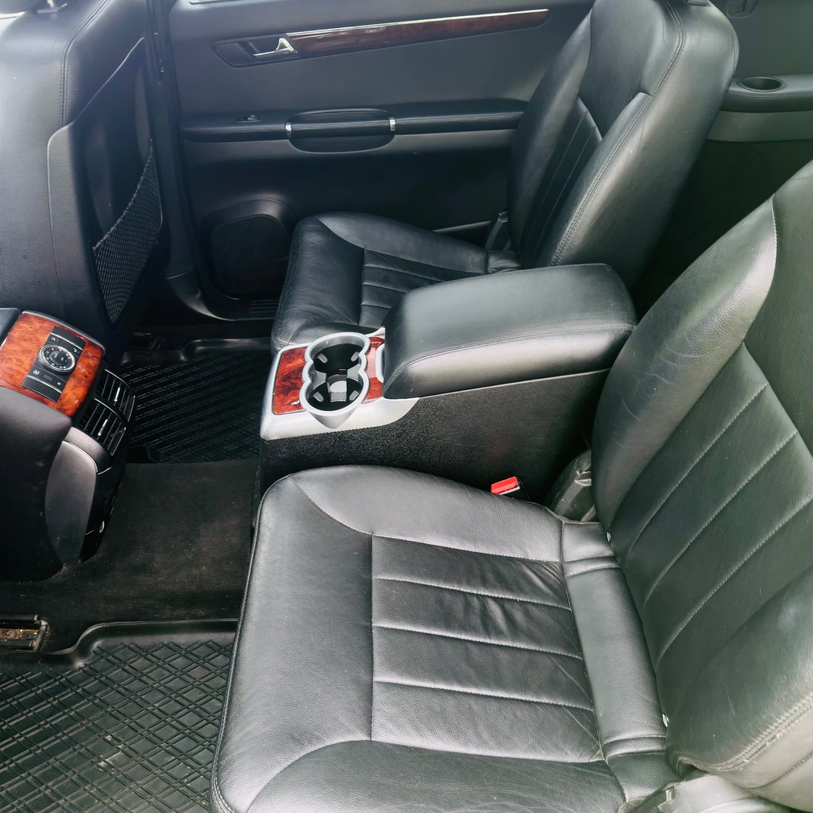 Mercedes-Benz R 320 CDI 4 MATIC, снимка 8 - Автомобили и джипове - 54483699