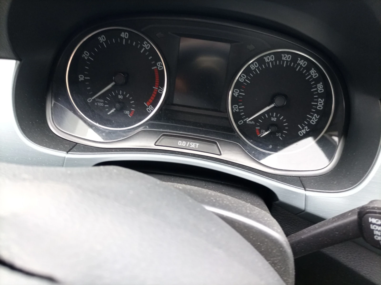 Skoda Fabia, снимка 12 - Автомобили и джипове - 54544427