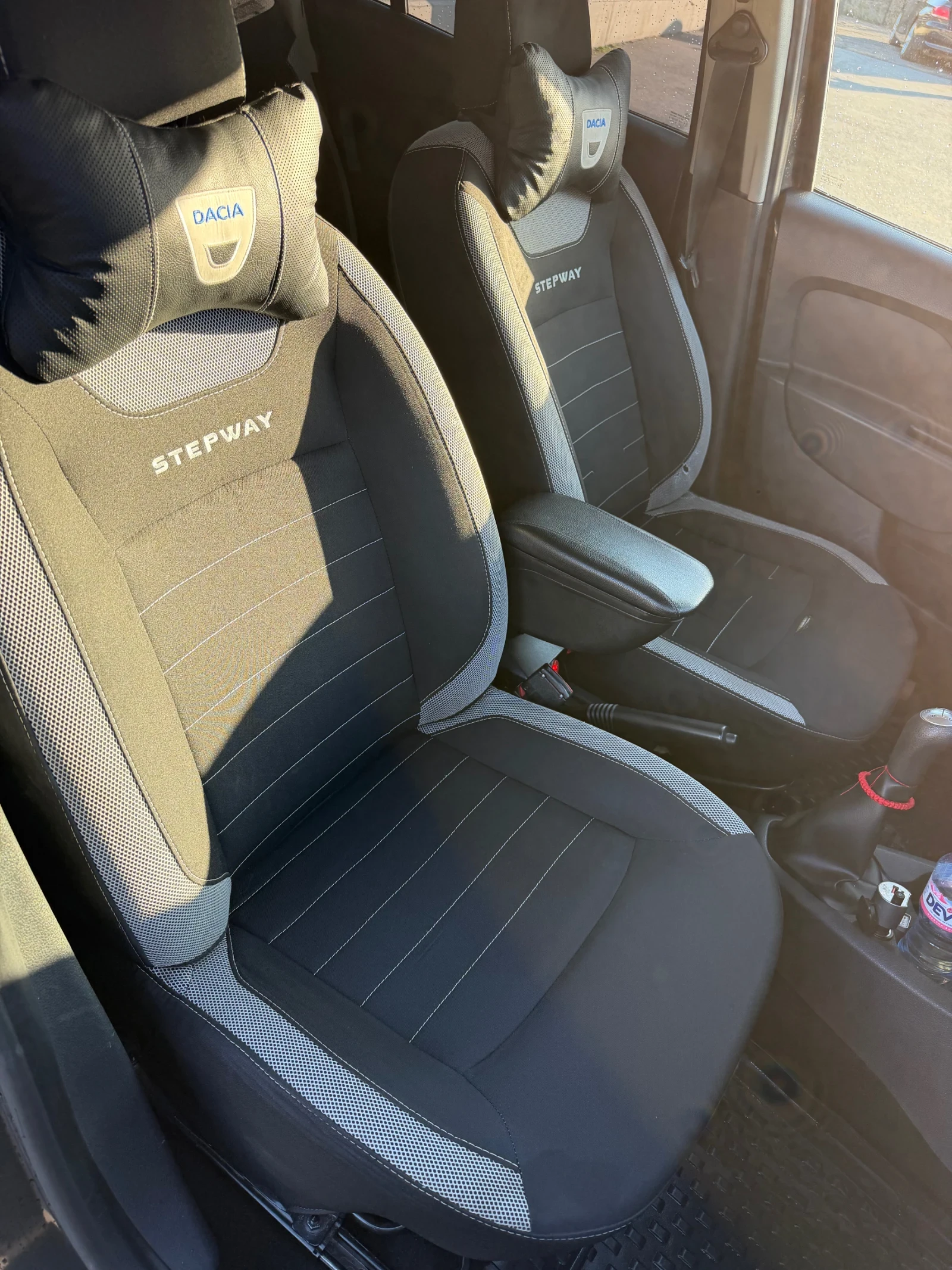 Dacia Sandero, снимка 10 - Автомобили и джипове - 54636618
