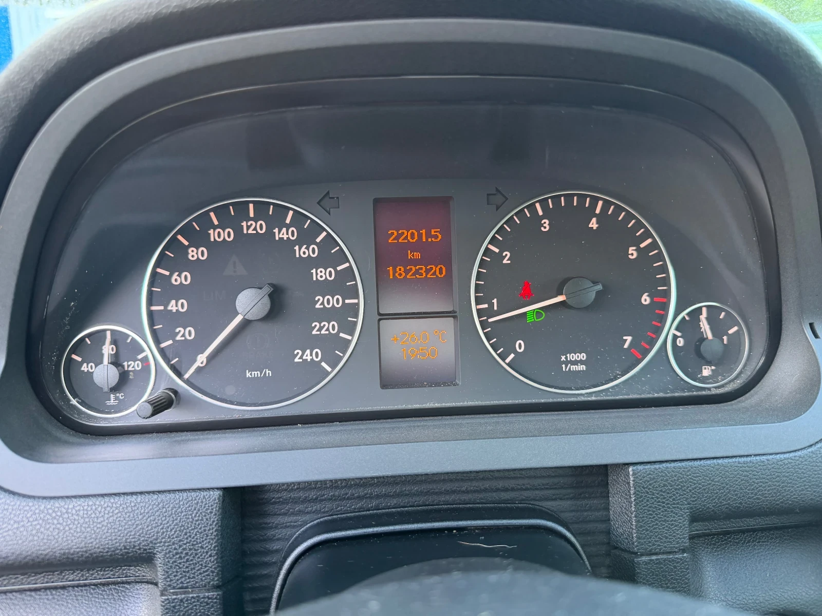 Mercedes-Benz A 160 1.5 i / FACE / EURO 5, снимка 8 - Автомобили и джипове - 54811604